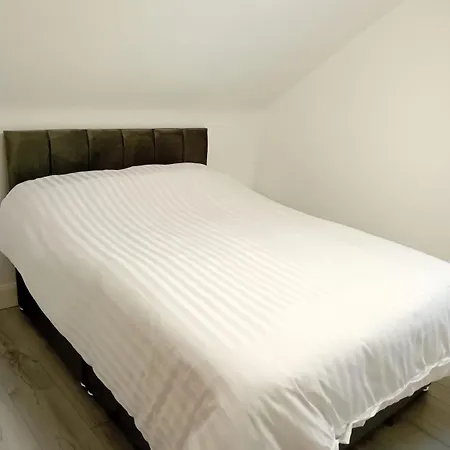 The Gamekeeper's * Ardara